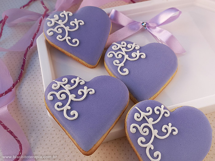Biscoitos Decorados para um Aniversário Lilás Biscoitos Decorados para um Aniversário Lilás