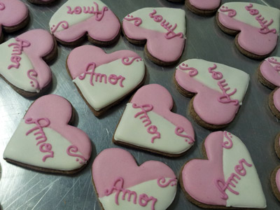 Biscoitos Decorados com Mensagens de Aniversário Biscoitos Decorados com Mensagens de Aniversário