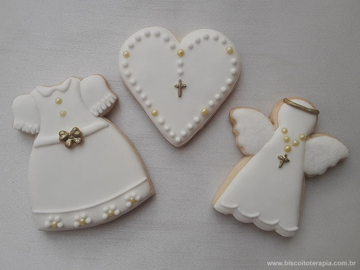 Biscoitos Decorados Batizado em Branco e Dourado