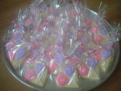 Biscoitos Decorados de Bexigas com Iniciais Biscoitos Decorados de Bexigas com Iniciais