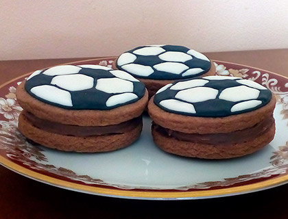 Biscoitos Decorados de Bola de Futebol Biscoitos Decorados de Bola de Futebol