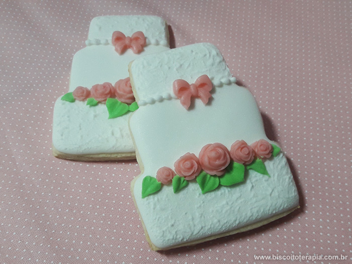 Biscoitos Decorados de Bolo com Confeitos Biscoitos Decorados de Bolo com Confeitos