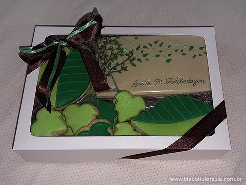 Biscoitos Decorados de Folhas ao Vento Biscoitos Decorados de Folhas ao Vento