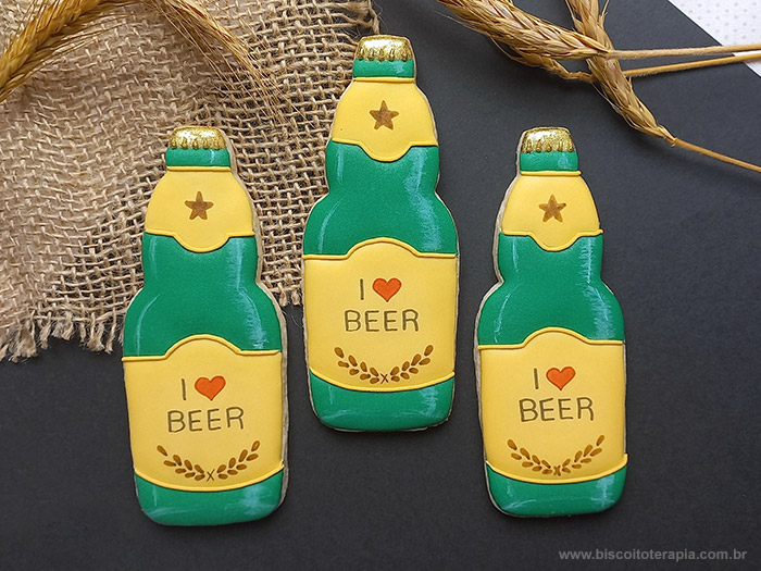 Biscoitos Decorados de Garrafa de Cerveja Biscoitos Decorados de Garrafa de Cerveja