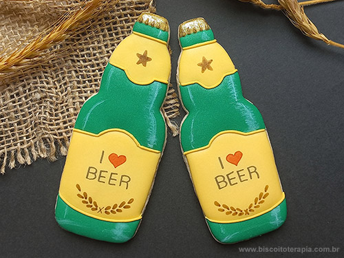 Biscoitos Decorados de Garrafa de Cerveja Biscoitos Decorados de Garrafa de Cerveja
