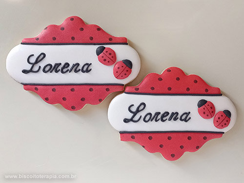 Biscoitos Decorados de Ladybug e Cat Noir Biscoitos Decorados de Ladybug e Cat Noir