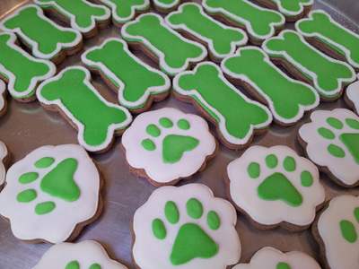 Biscoitos Decorados de Osso e Patinha Verdes