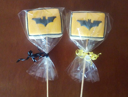 Biscoitos Decorados Pirulitos do Batman Biscoitos Decorados Pirulitos do Batman