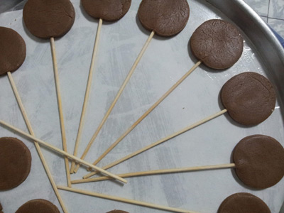 Biscoitos Decorados de Pirulito para o Dia das Crianas