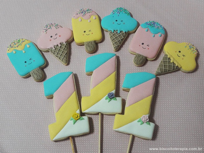 Biscoitos Decorados de Sorvetinhos