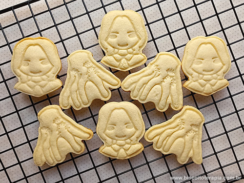 Biscoitos Decorados da Wandinha Biscoitos Decorados da Wandinha