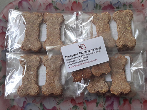 Biscoitos Caninos de Maçã e Mel Biscoitos Caninos de Maçã e Mel