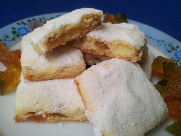 Biscoitos com Frutas Cristalizadas