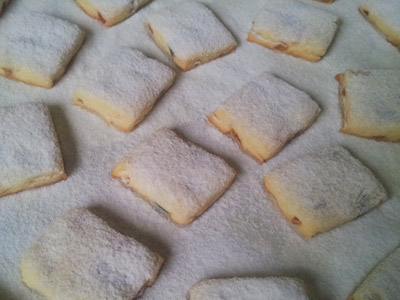 Biscoitos com Frutas Cristalizadas