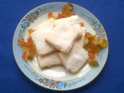 Biscoitos com Frutas Cristalizadas Biscoitos com Frutas Cristalizadas