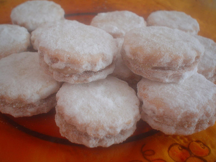 Biscoitos Recheados de Doce de Leite