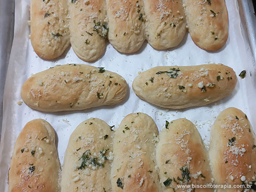 Breadstick de Alho e Parmesão Breadstick de Alho e Parmesão